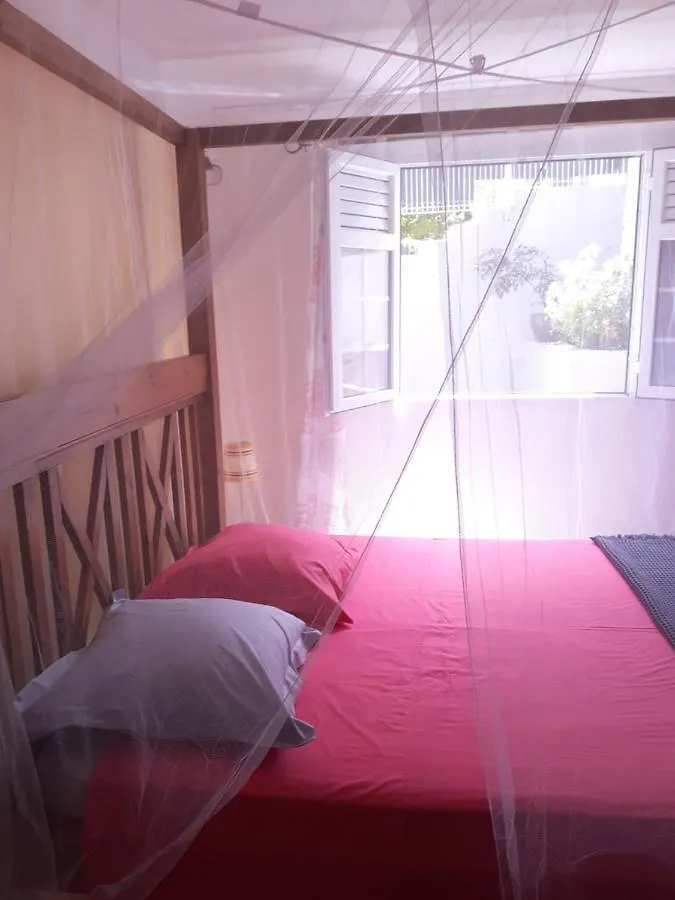 CHEZ COCO appartement BALISIER Riviere-Salee Hébergement de vacances