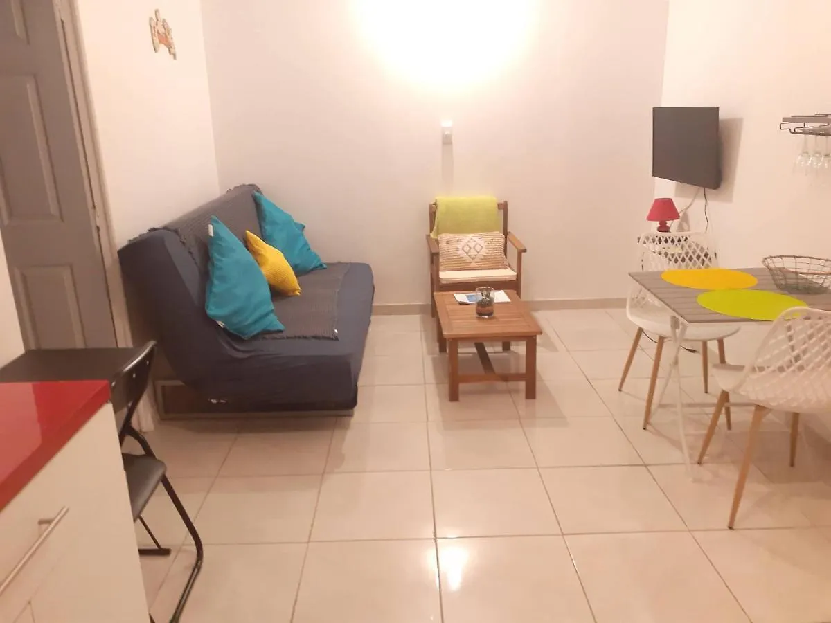 Hébergement de vacances CHEZ COCO appartement BALISIER Riviere-Salee Martinique